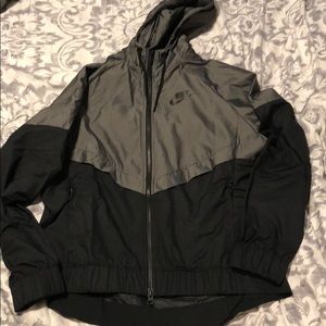 Women’s Nike Windbreaker